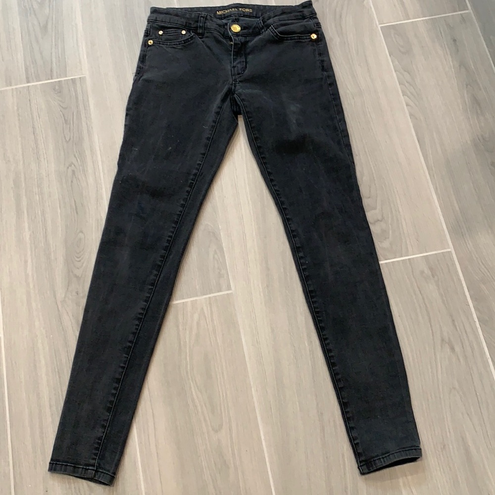Distressed black/gray jeans
